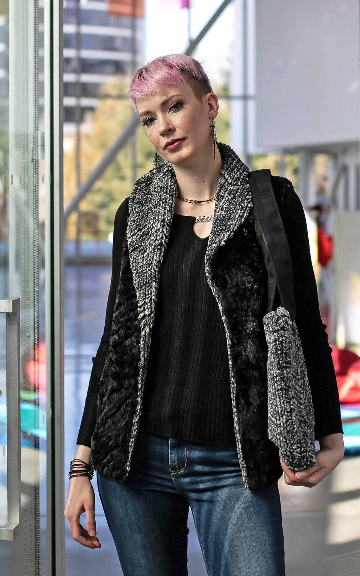 Shawl Collar Vest +4" - Reversible: Medium / 8mm Black & White / Black