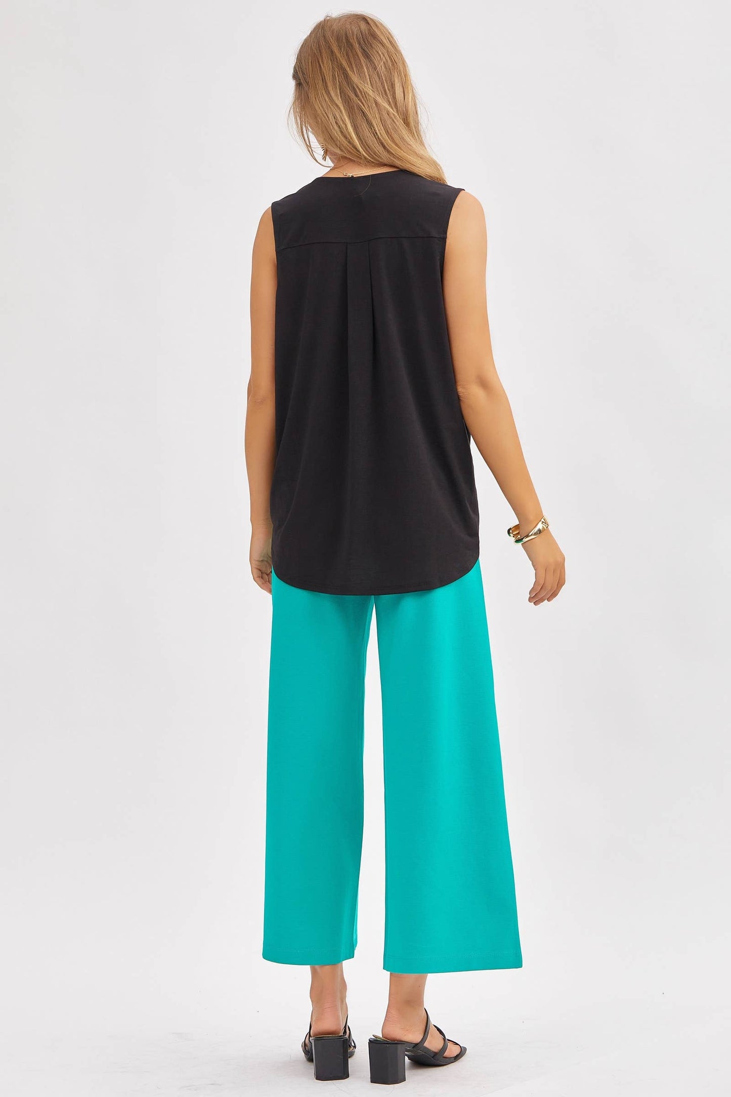 Dear Scarlett - Surplice V Neck Solid Sleeveless Tank Top: BLACK / M