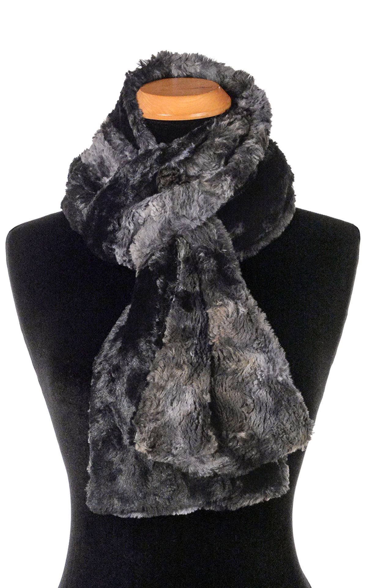 Classic Scarf: Faux Fur 100% Polyester / Classic Scarf / Red Fox