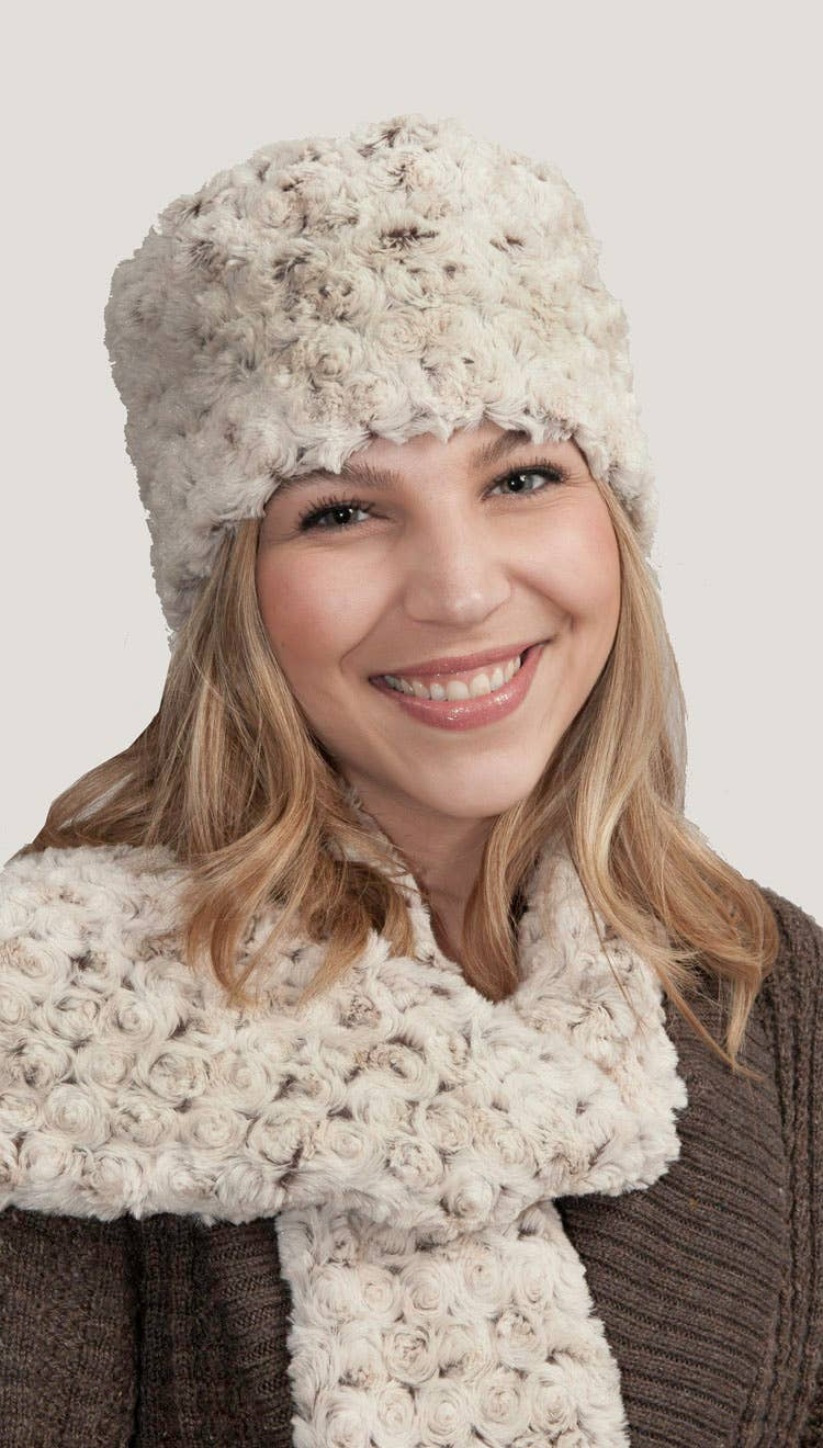 Classic Scarf: Faux Fur 100% Polyester / Classic Scarf / Red Fox