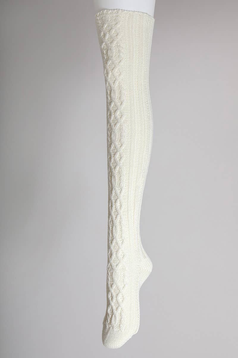 Leto Accessories - Cable Knit Socks: Burgundy
