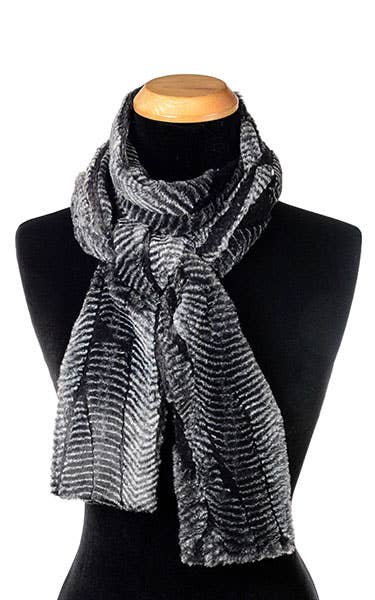 Classic Scarf: Faux Fur 100% Polyester / Classic Scarf / Red Fox