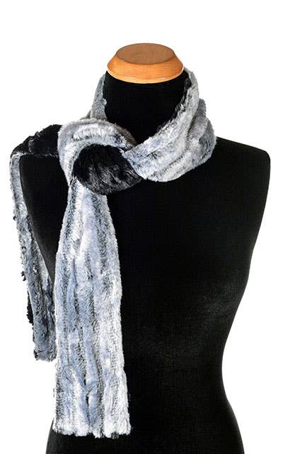 Classic Scarf: Faux Fur 100% Polyester / Classic Scarf / Red Fox