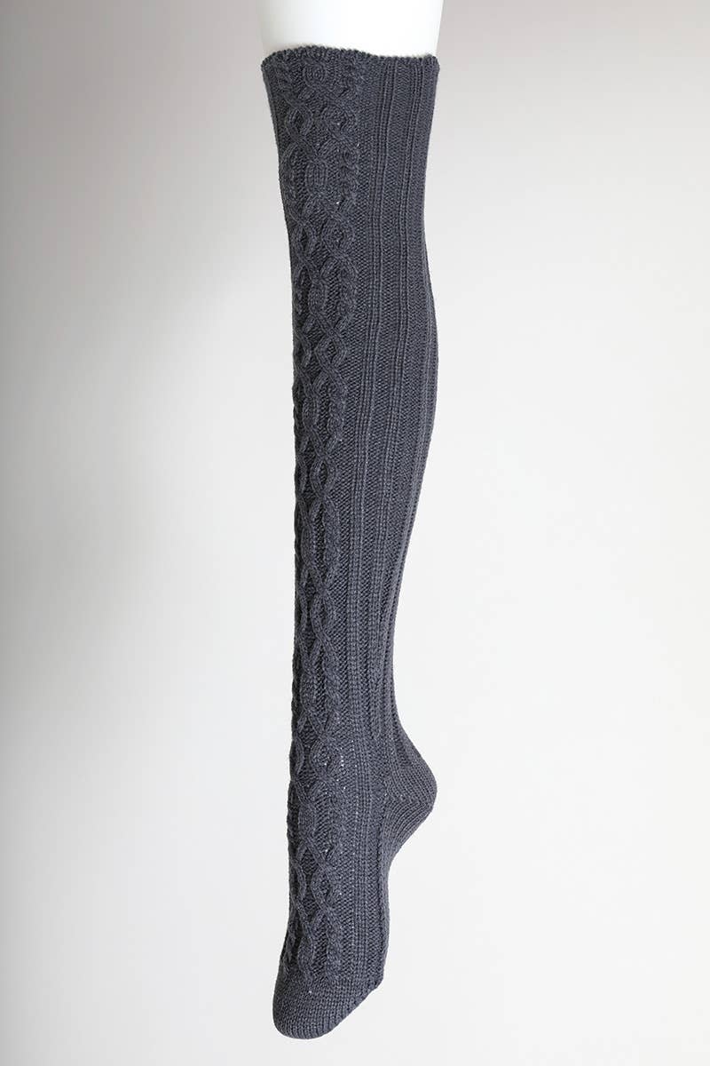 Leto Accessories - Cable Knit Socks: Burgundy