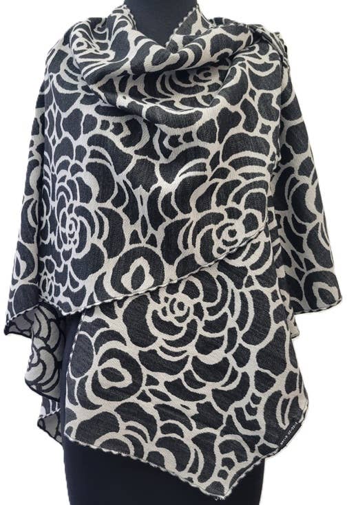 Winding River - Black / White Nautilus Reversible Short Loop Wrap: Short