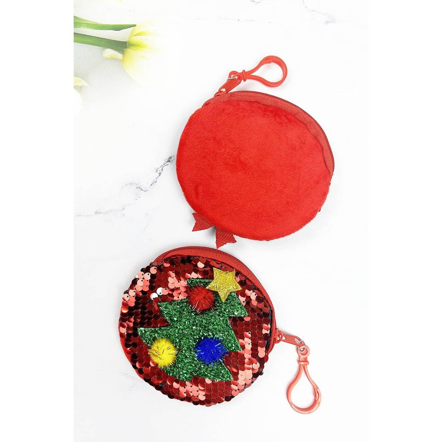 JHP Collection - ROUND SHAPED CHRISTMAS THEME SEQUINS COIN PRUSE KEYCHAIN: ASSORTED / ONE